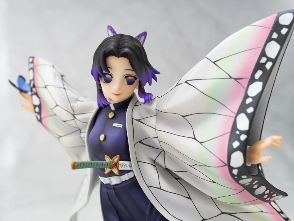 Aoshima 1/7 Demon Slayer: Kimetsu no Yaiba Shinobu Kocho Scale Statue Figure