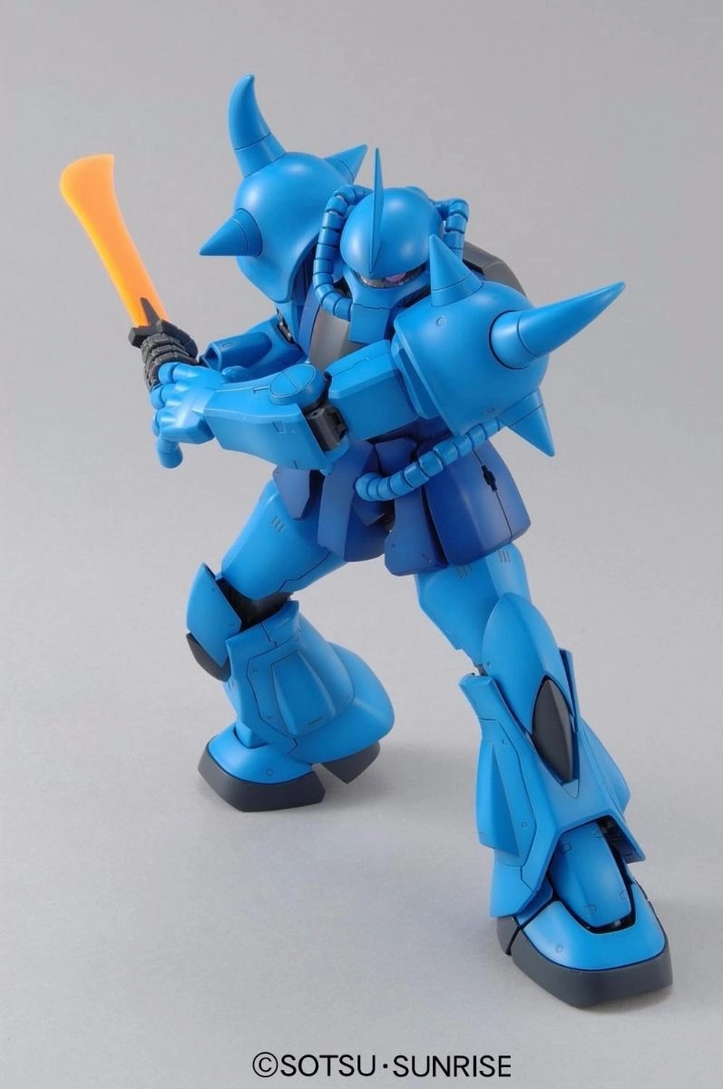 Gundam 1/100 MG Gundam 0079 MS-07B Gouf 2.0 Model Kit