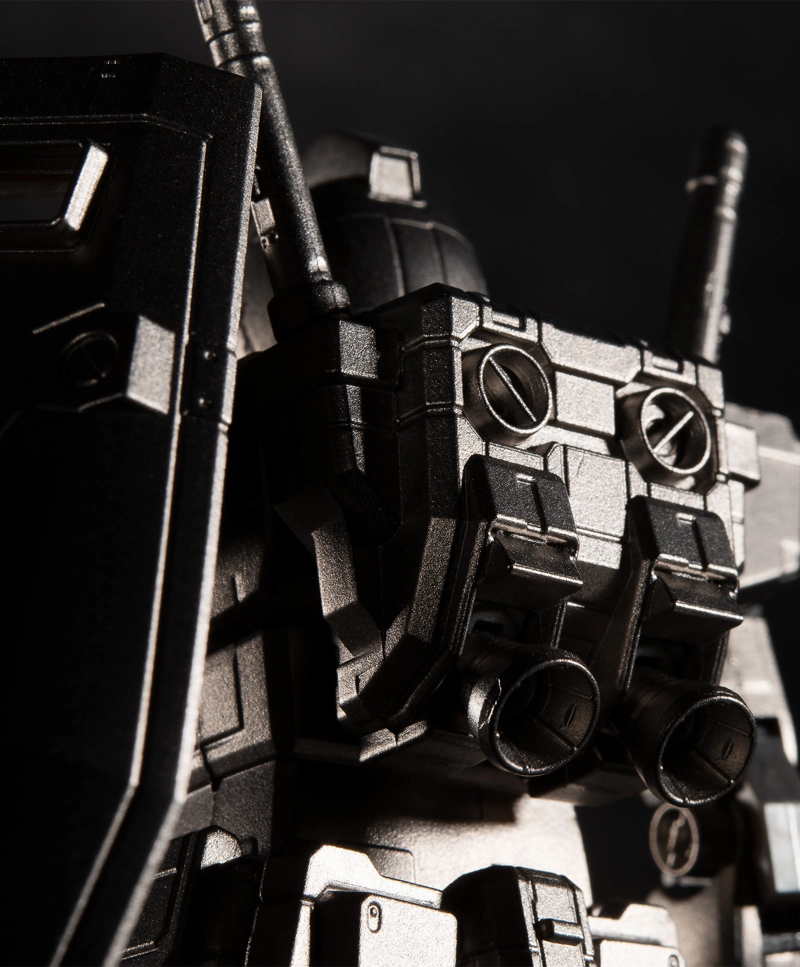 Gundam 1/144 Gundarium Alloy RX-78-2 Gundam Alloy Model Kit Limited Edition Exclusive RARE