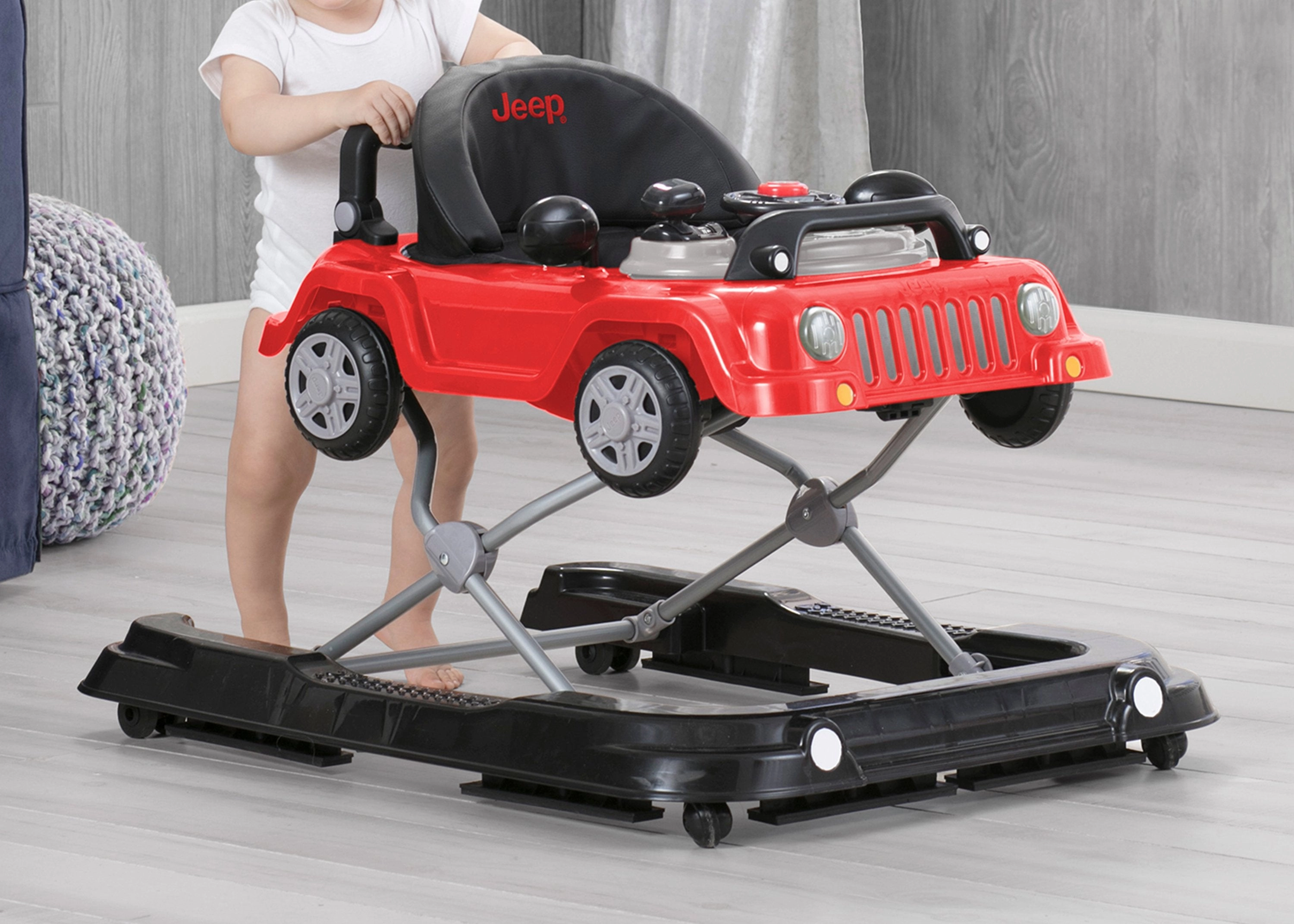 Jeep Classic Wrangler 3-in-1 Grow With Me Walker