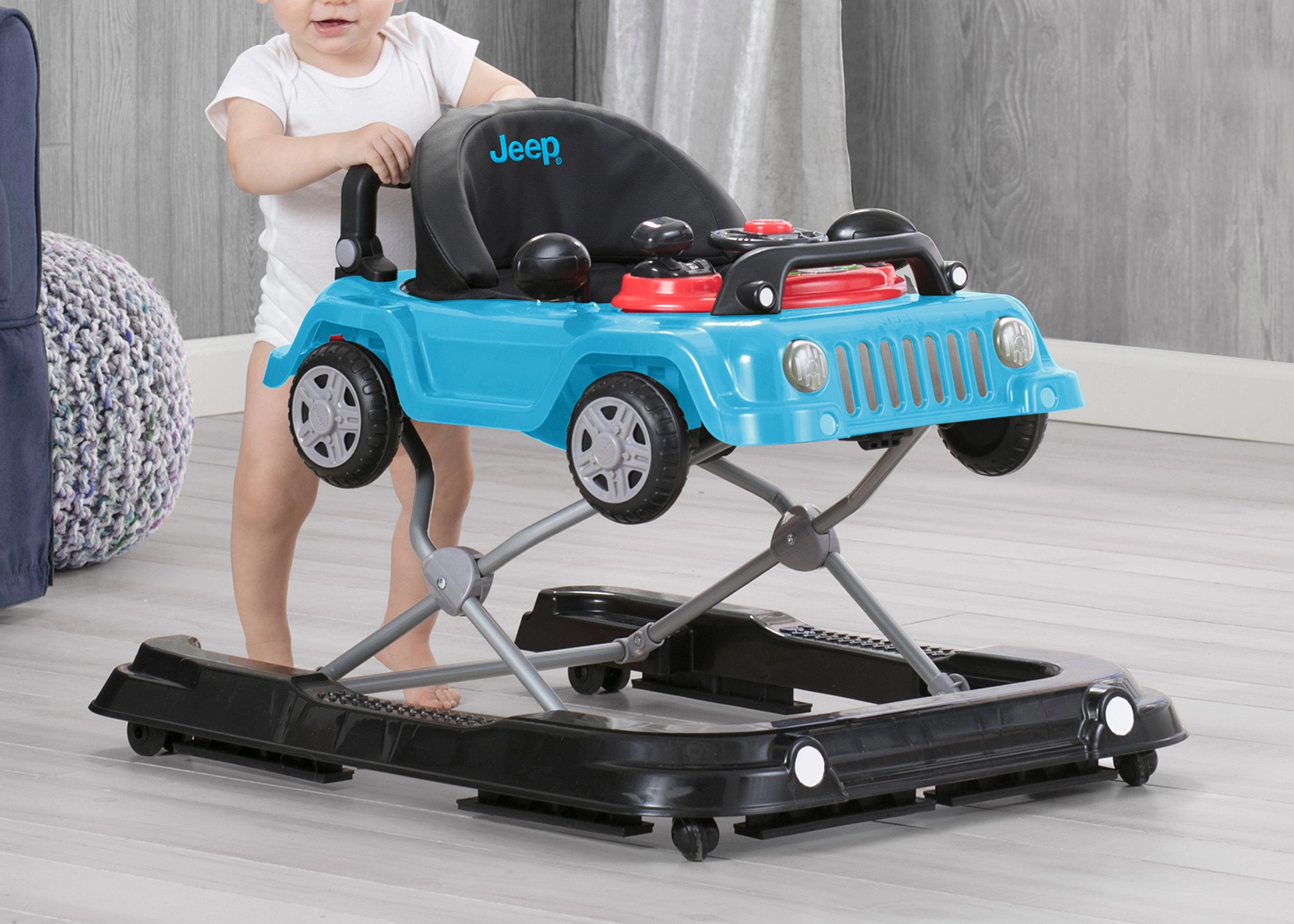 Jeep Classic Wrangler 3-in-1 Grow With Me Walker