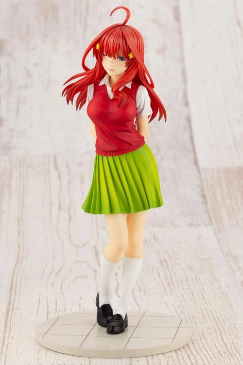 Kotobukiya 1/8 The Quintessential Quintuplets Itsuki Nakano Scale Statue Figure PP892