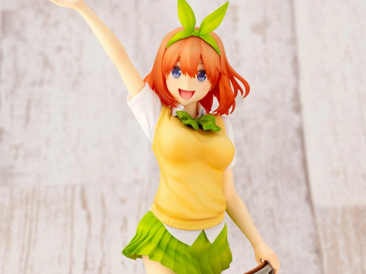 Kotobukiya 1/8 The Quintessential Quintuplets Yotsuba Nakano Scale Statue Figure PP893