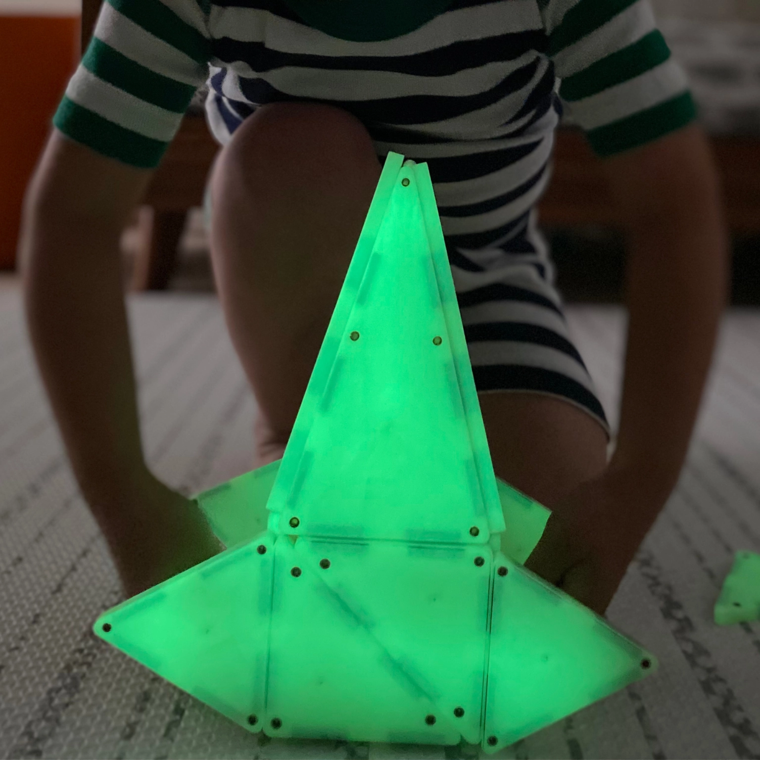 Magna-Tiles Glow in the Dark 16pcs