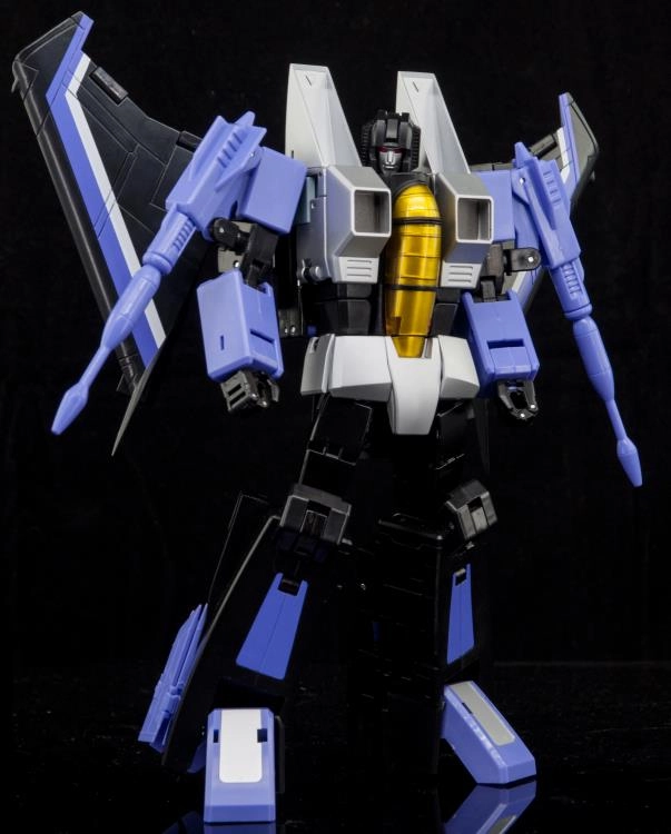 Make Toys Re: Master MTRM-12 Skycrow Action Figure