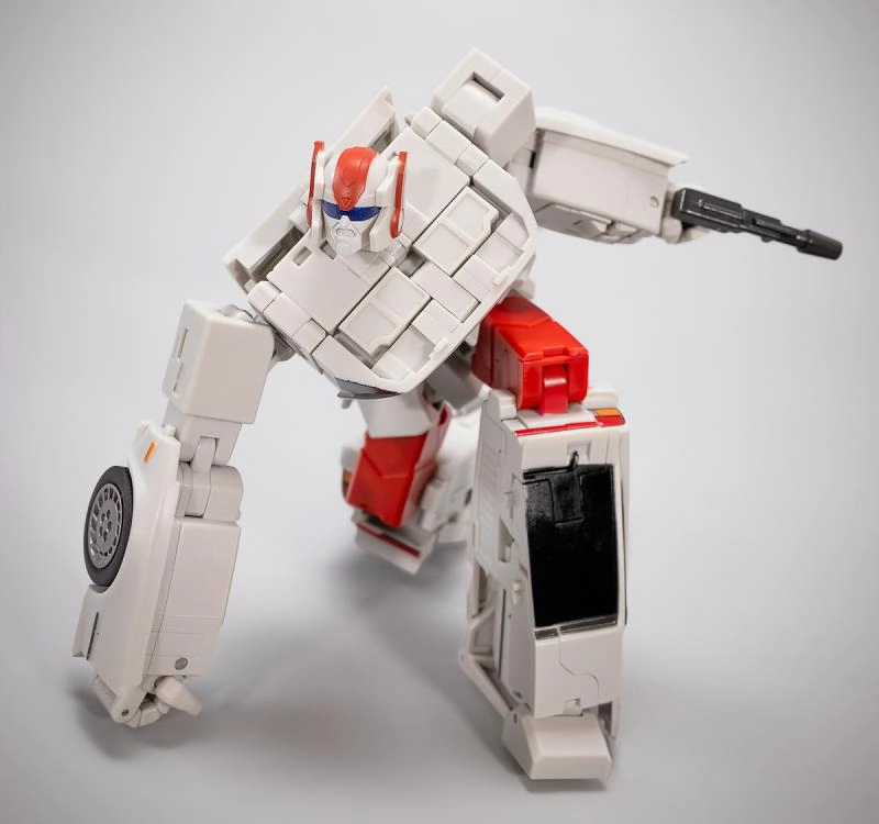 Ocular Max Perfection Series PS-25 Navigant Action Figure