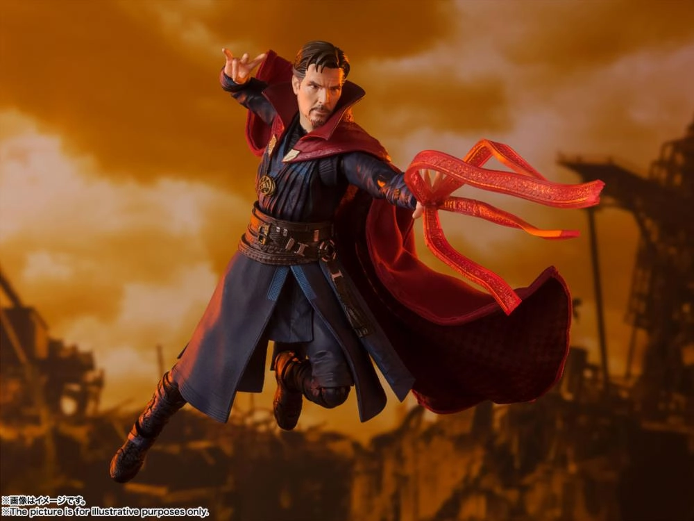 S.H. Figuarts Avengers: Endgame Doctor Strange Battle on Titan Edition Action Figure