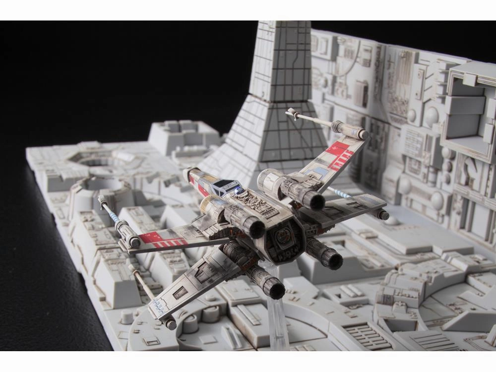 Star Wars 1/144 Scale Death Star Attack Model Kit