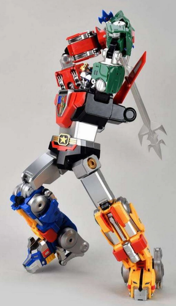 Voltron Beast King Golion - Metal Club Muscle Bear